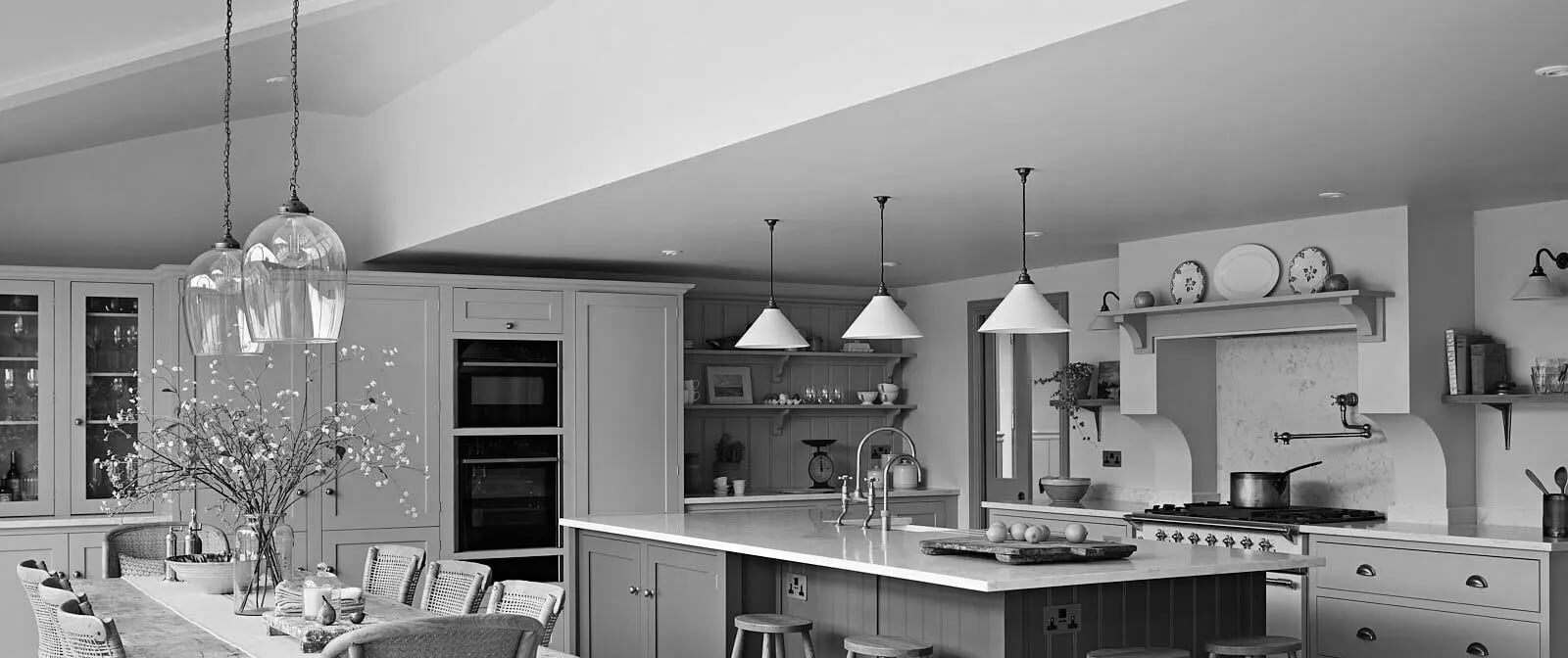 Jlb home banner bw aspect ratio 960